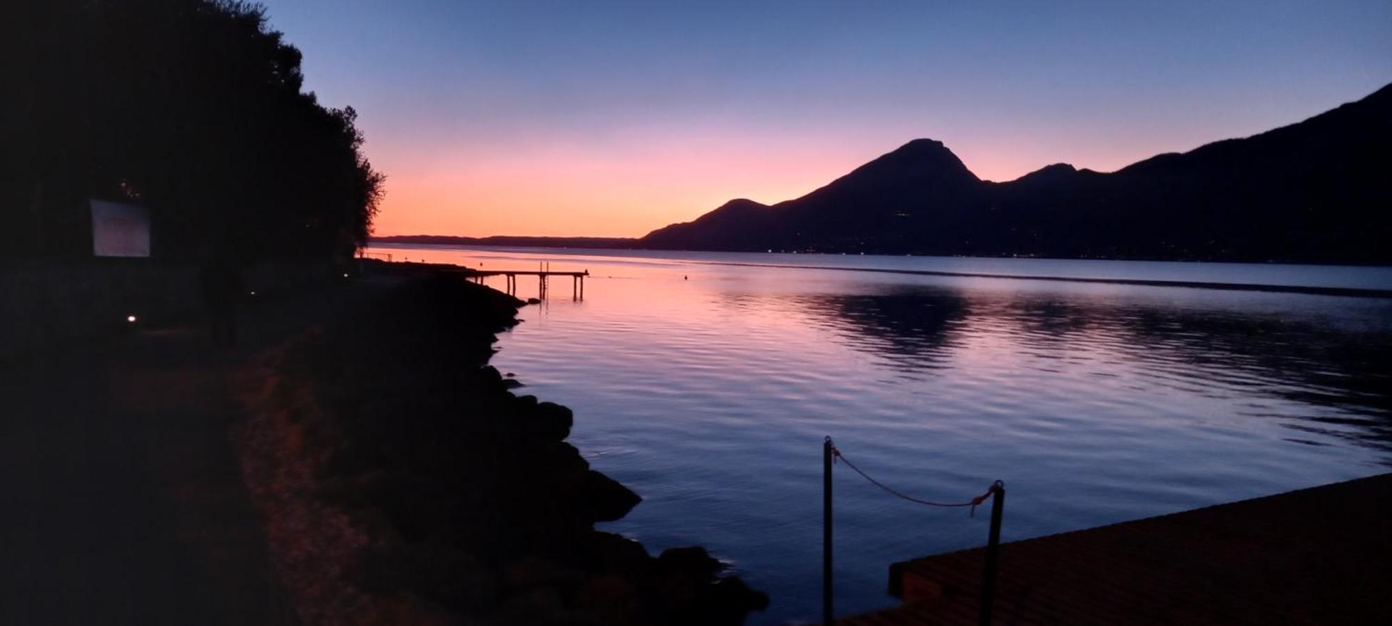 Villa Sul Lago Con Pontile Privato A Brenzone Sul Garda - Unique And Exclusive מראה חיצוני תמונה
