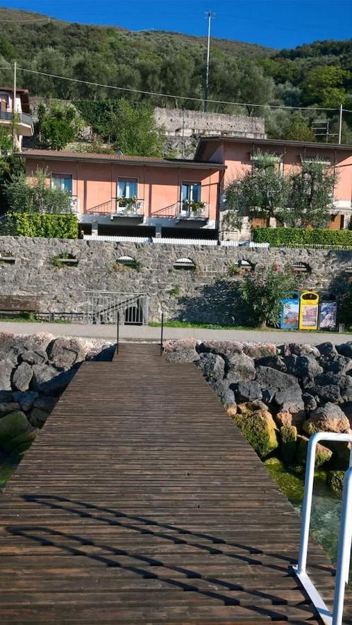 Villa Sul Lago Con Pontile Privato A Brenzone Sul Garda - Unique And Exclusive מראה חיצוני תמונה
