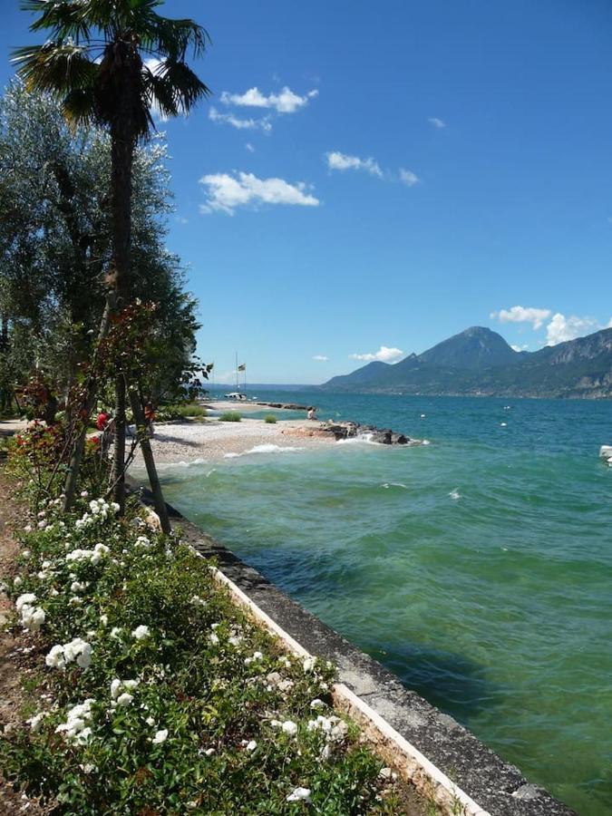 Villa Sul Lago Con Pontile Privato A Brenzone Sul Garda - Unique And Exclusive מראה חיצוני תמונה