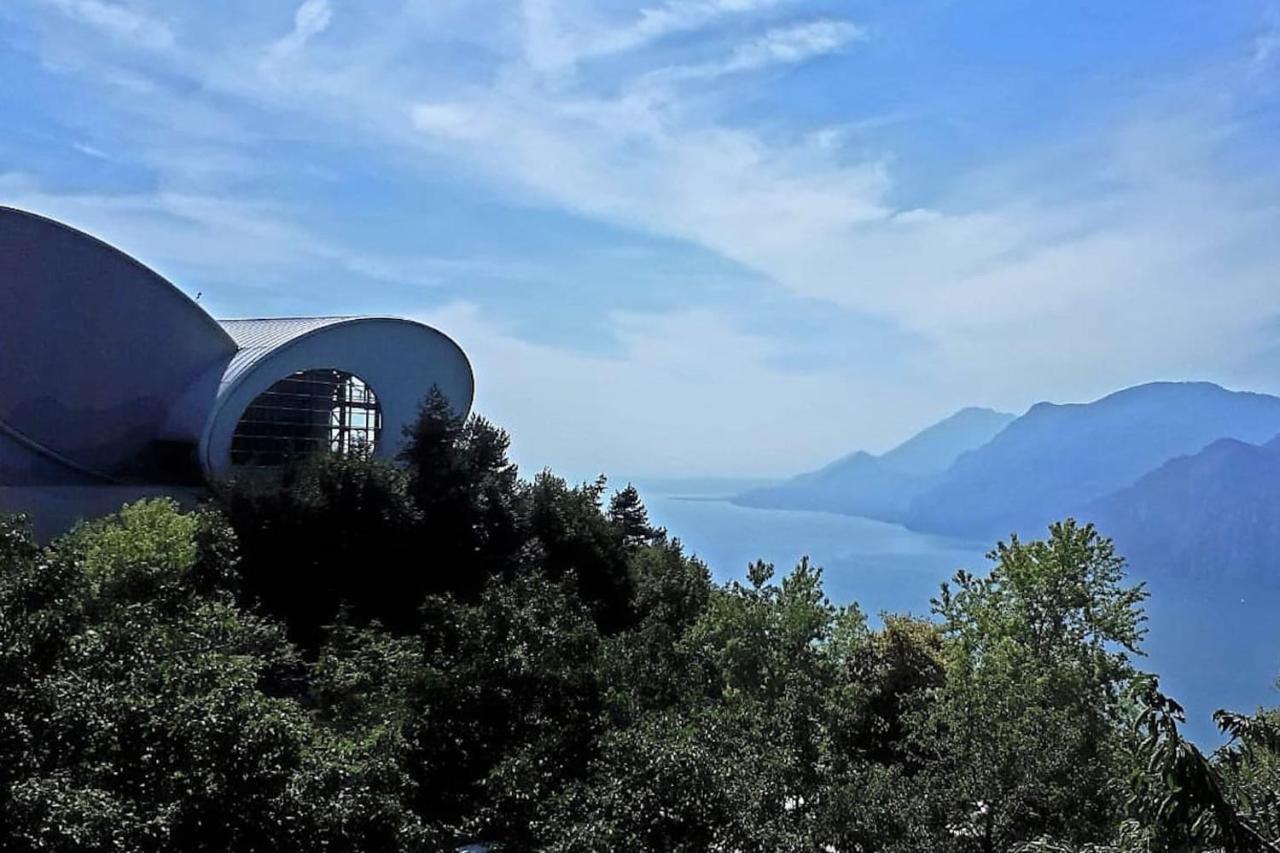Villa Sul Lago Con Pontile Privato A Brenzone Sul Garda - Unique And Exclusive מראה חיצוני תמונה