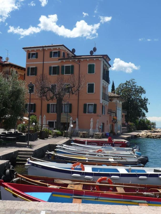 Villa Sul Lago Con Pontile Privato A Brenzone Sul Garda - Unique And Exclusive מראה חיצוני תמונה