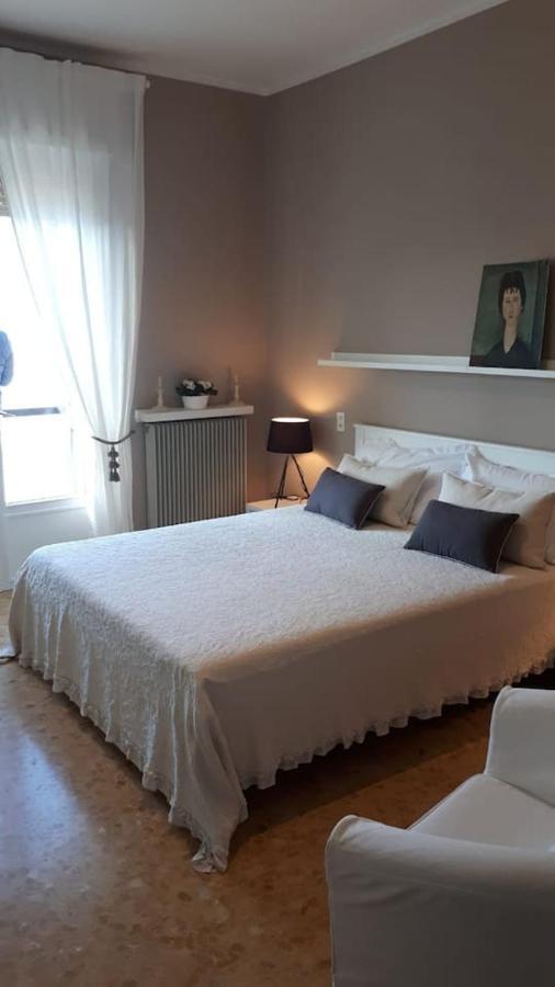 Villa Sul Lago Con Pontile Privato A Brenzone Sul Garda - Unique And Exclusive מראה חיצוני תמונה