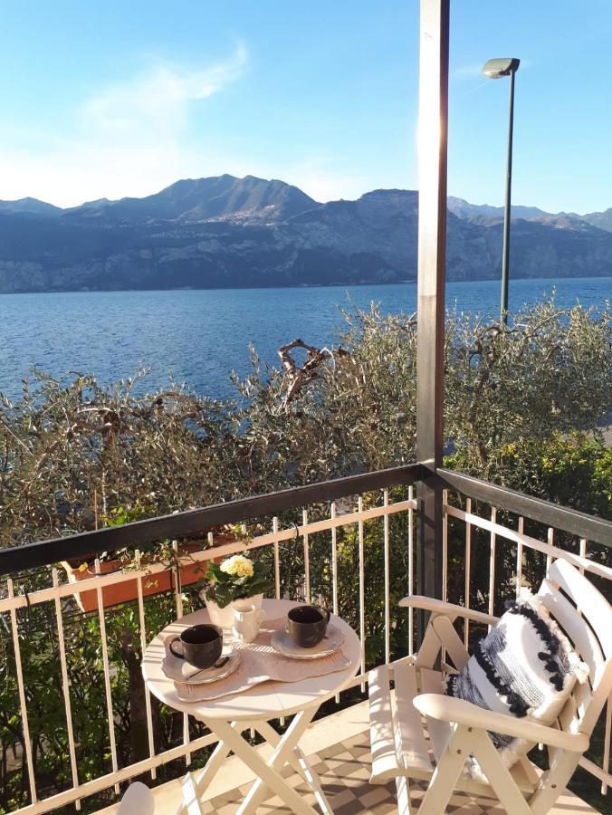 Villa Sul Lago Con Pontile Privato A Brenzone Sul Garda - Unique And Exclusive מראה חיצוני תמונה