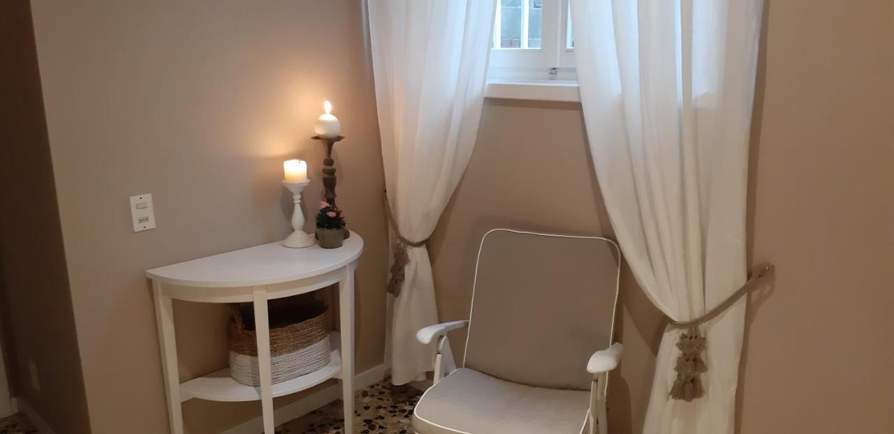 Villa Sul Lago Con Pontile Privato A Brenzone Sul Garda - Unique And Exclusive מראה חיצוני תמונה