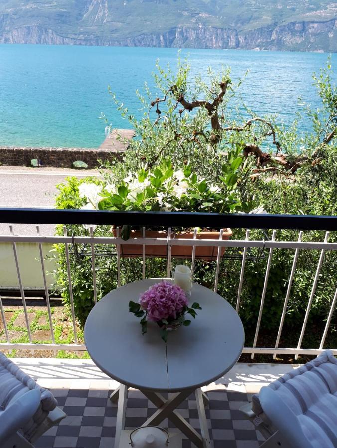 Villa Sul Lago Con Pontile Privato A Brenzone Sul Garda - Unique And Exclusive מראה חיצוני תמונה